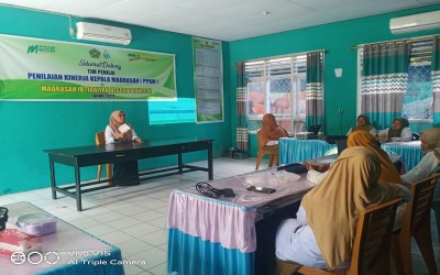 Rapat Pembagian Tugas MIN 1 Banggai